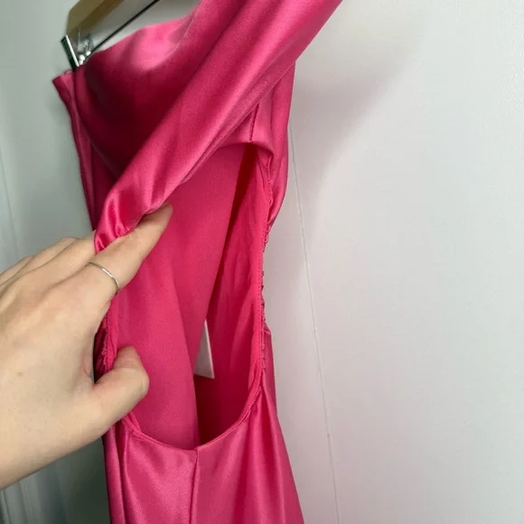 Reformation Nevaeh strapless maxi dress with cutout in Flambé pink Med NWT - Picture 4 of 11